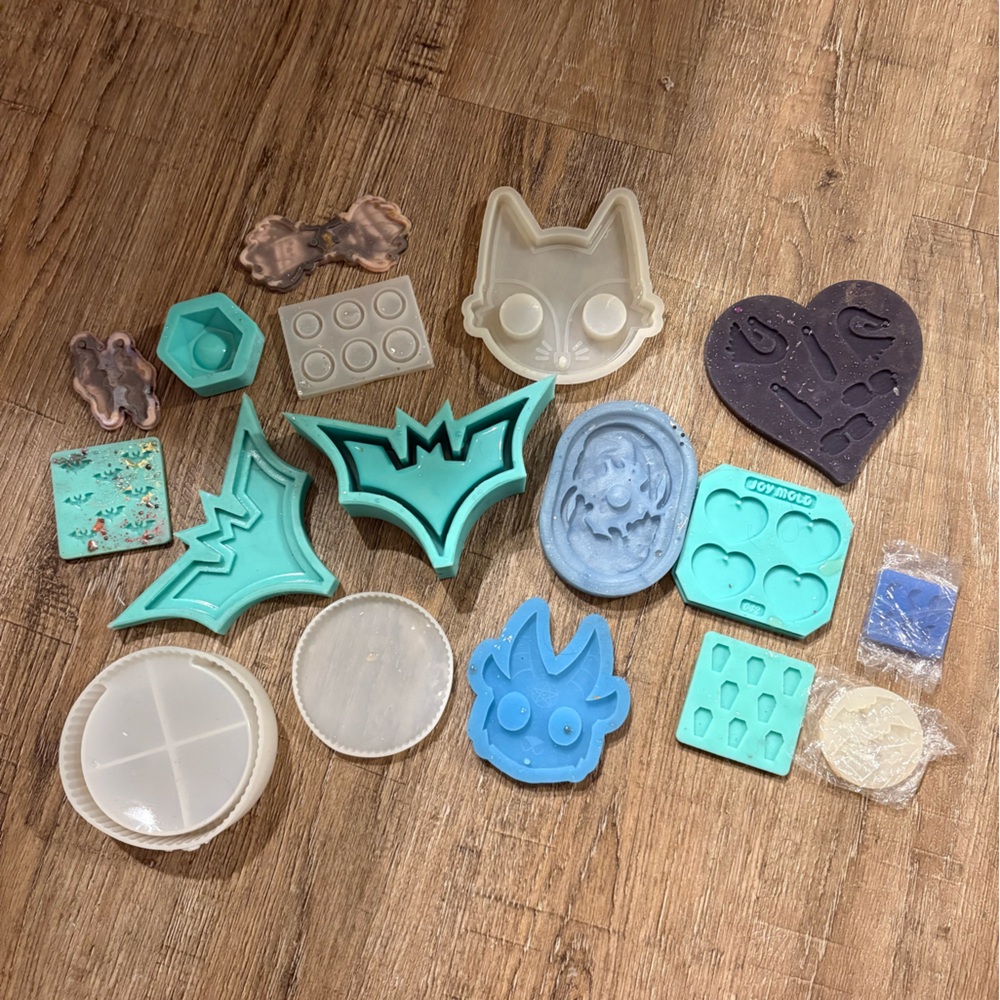 Various resin molds